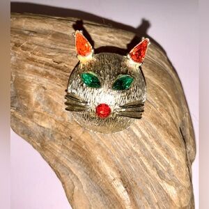 Vintage Kitten Brooch Pin 11 W 30 Str Inc.